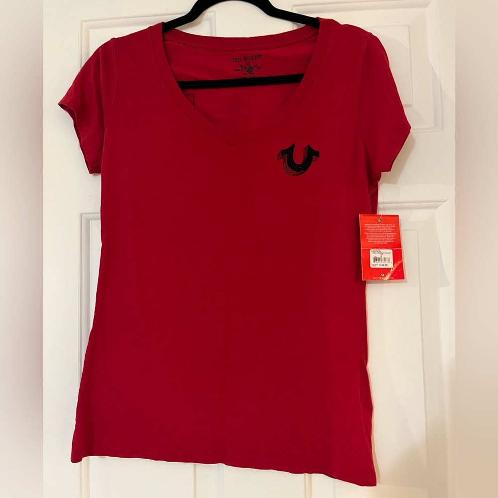 Red True Religion tee